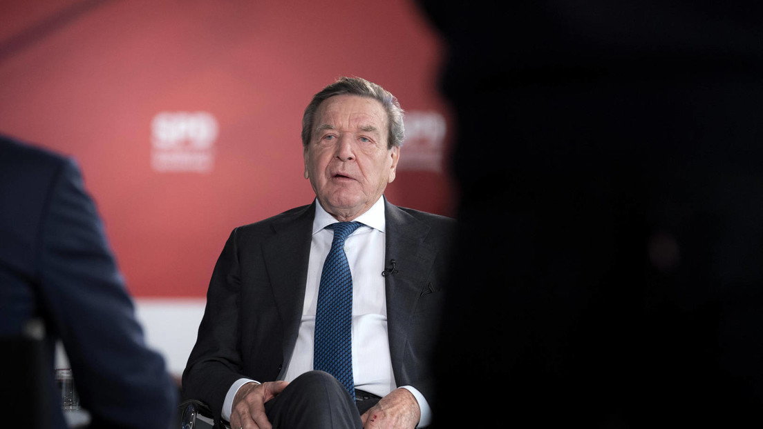 Post vom Anwalt: Alt-Bundeskanzler Schröder lässt Entzug der Privilegien prüfen