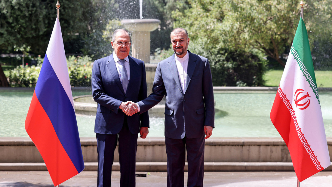 Wegen drohender NATO-Erweiterung in Nahen Osten: Teheran und Moskau rücken enger zusammen