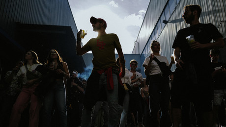 Gefahr bei Feiern und Festivals - WHO Europa warnt vor Affenpocken-Ausbreitung