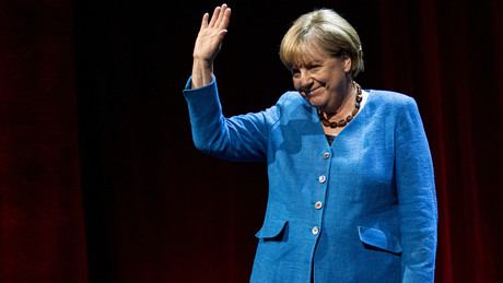Merkel: "Minsk" gab Ukraine Zeit zu werden, was sie heute ist