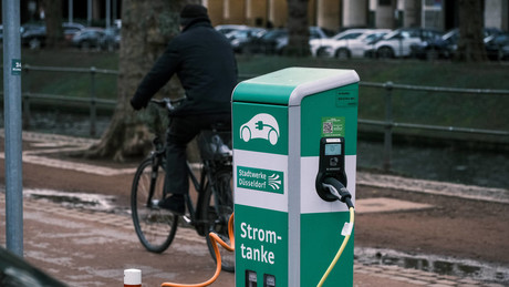 Scheitern die E-Auto-Pläne der EU am Lithium?