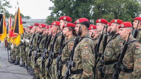 Eine Truppe gegen "Staatsfeinde"? – Bundeswehr bekommt Inlandskommando