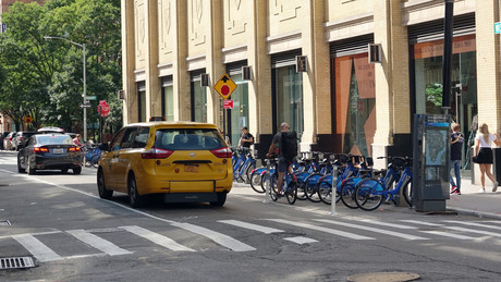 New York: Taxi fährt in Menschenmenge – drei Schwerverletzte