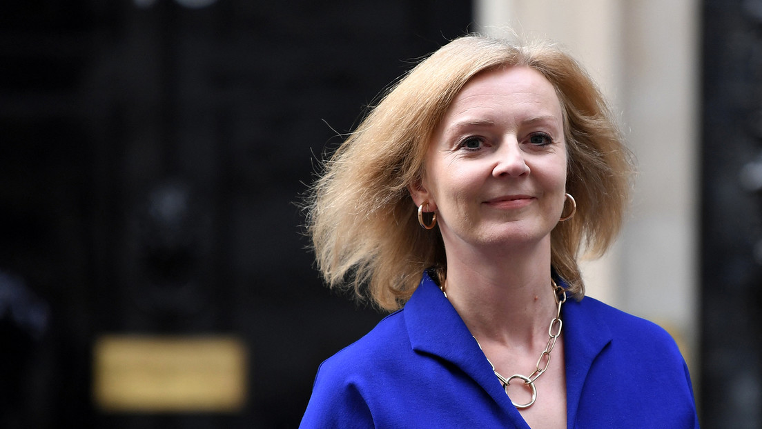 The British Foreign Secretary "Liz" Truss sees himself as one "rebellious insurgents"