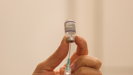Verwaltungsgericht in Uruguay: Pfizer soll Vakzin-Wirksamkeit innerhalb von 48 Stunden belegen