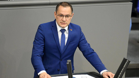 AfD wirft Regierung Missbrauch des Verfassungsschutzes vor