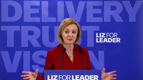 "Mangel an grundlegenden Manieren" – Maria Sacharowa weist Liz Truss in die Schranken