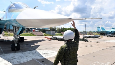 Geheimdienst-Mission gescheitert: Ukraine wollte, dass russische Piloten Kampfflugzeuge entführen