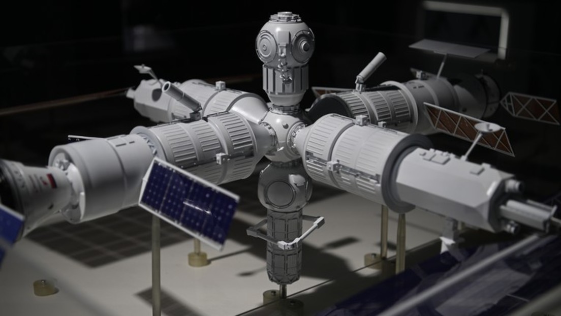 Russia unveils the look of its new space station