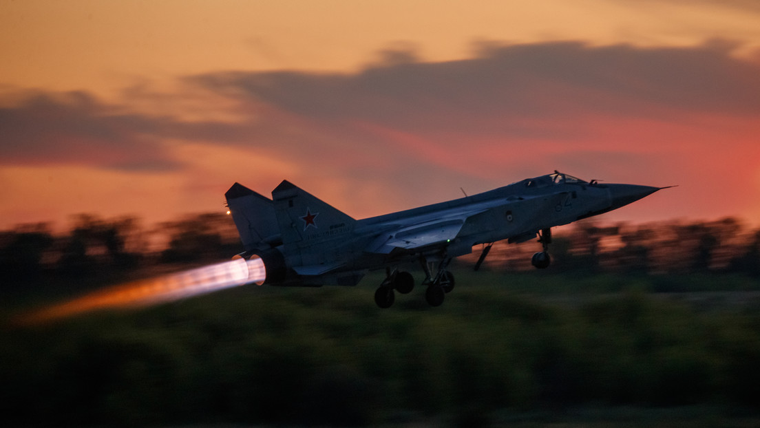 Liveticker zum Ukraine-Krieg: Britisches Spionageflugzeug RC-135 über Barentssee von MiG abgefangen