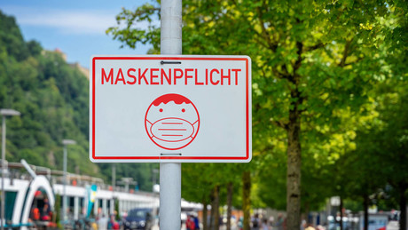 Urteil: Bayerische Ärztin erhält wegen Maskenattesten zwei Jahre Freiheitsstrafe und Berufsverbot