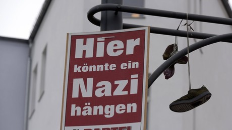 Not just satire: Sonneborn's Hitler commentary notes the repetition of history