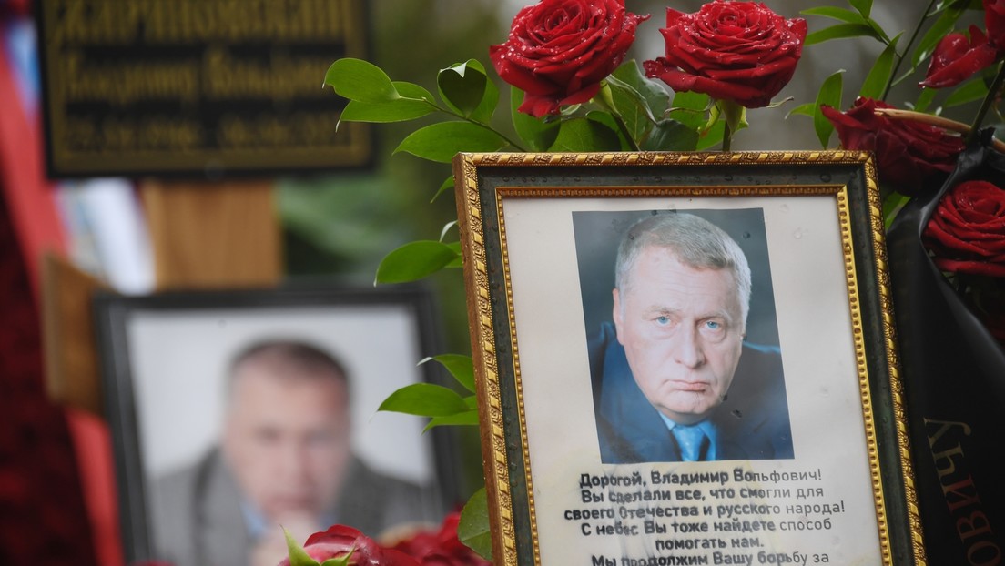 Spät aber doch: EU hebt Sanktionen gegen verstorbenen Schirinowski auf