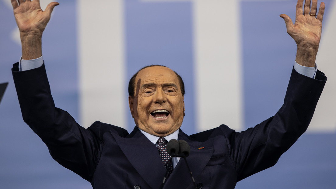 Berlusconi: Putin habe Selenskij durch eine "Regierung von anständigen Leuten" ersetzen wollen