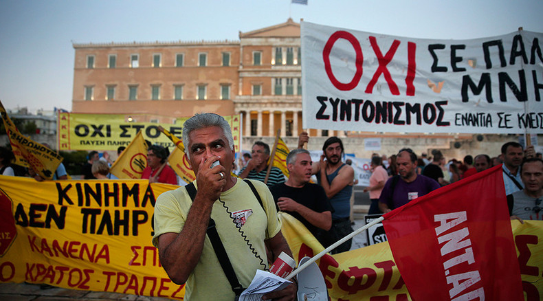 Anti-austerity protest in Athens as MPs vote for second bailout reform package (PHOTOS, VIDEO)