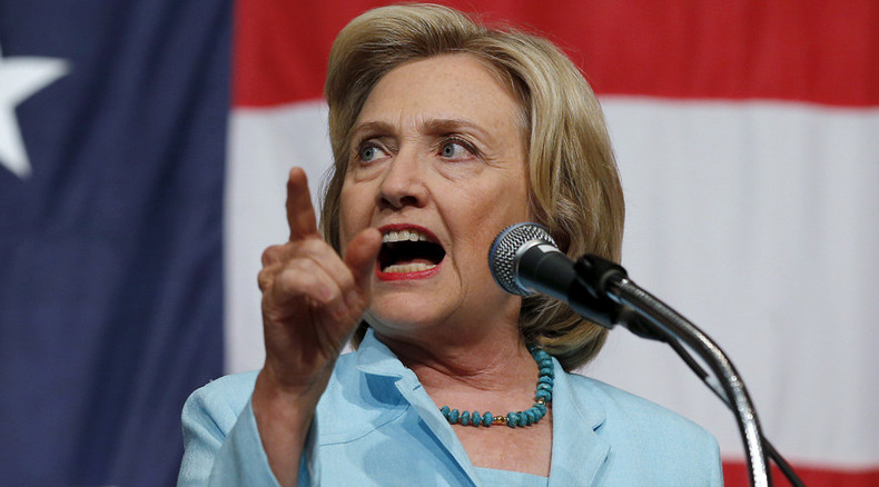 'Mom and pop shop': Clinton's private emails housed on server in a bathroom closet - report