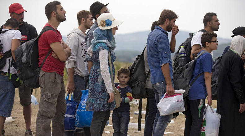 Most French citizens oppose softer rules on refugee status, even for Syrians – poll