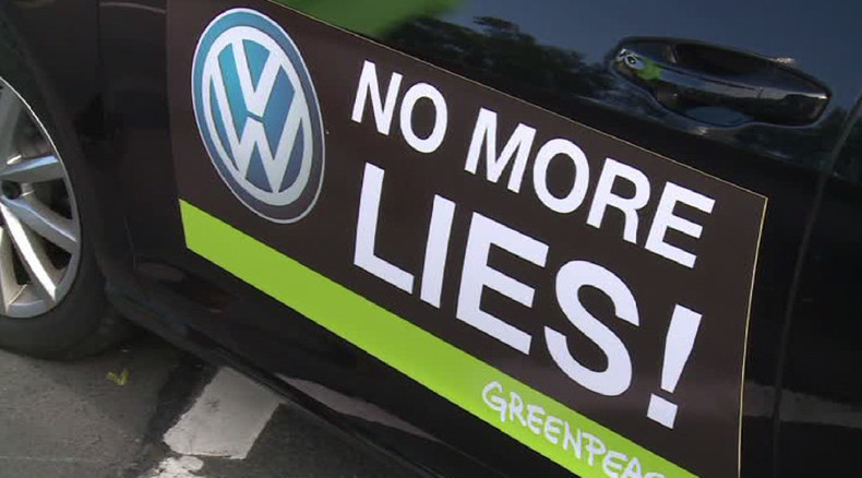 Germany: No more lies! - Activists protest in front of Volkswagen HQ (VIDEO)