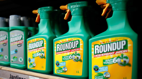 US workers sue Monsanto over ‘cancer-causing’ weed-killer 