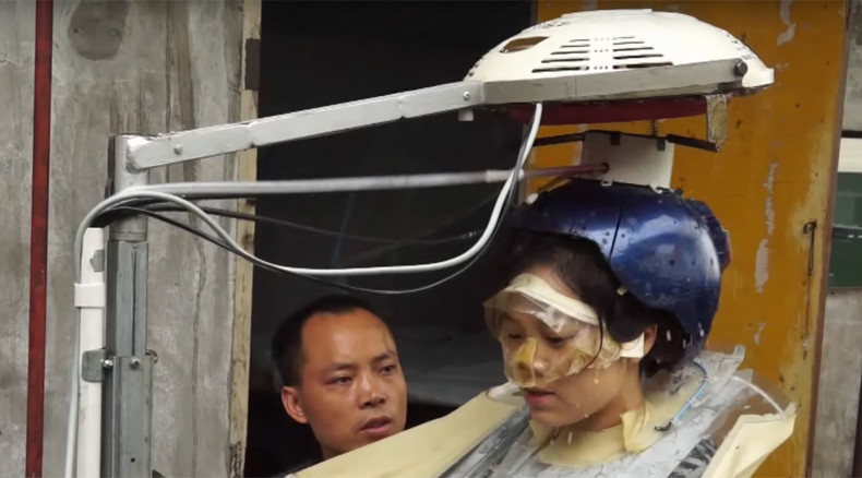 Chinese inventor spends 16 years designing hair-washing machine (VIDEO)