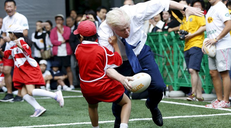 Boris Johnson floors Japanese schoolboy in rugby game (VIDEO)