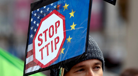 #StopTTIP: Hundreds of thousands protest trade deal with US in Berlin
