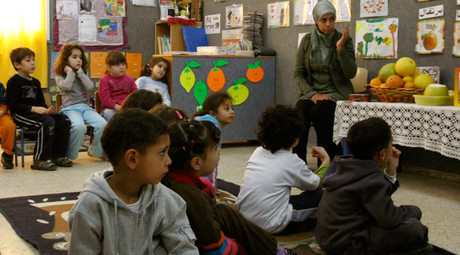 ‘Scum must be isolated’: Israeli kindergarten parent demands Arab girl’s expulsion in racist rant