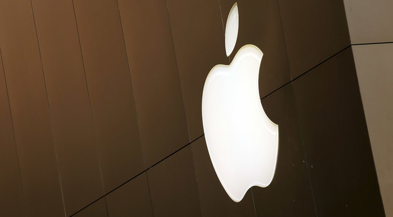 Black means thief? Apple store kicks out students of African descent over fears 'they might steal'
