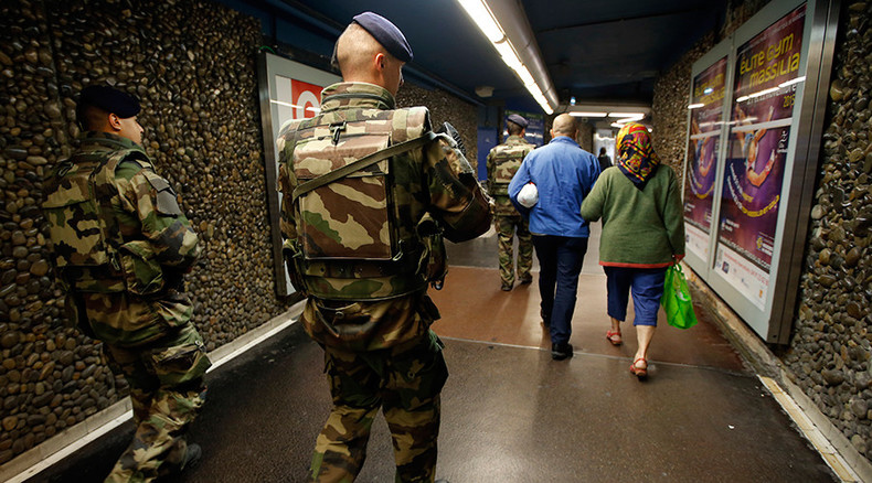 5,000 soldiers patrol Paris as France adapts to ‘militarized’ threat at home & abroad (VIDEO)