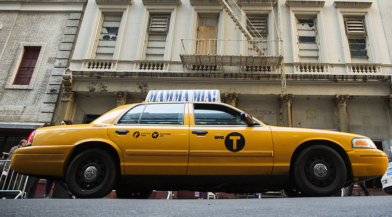 'Taxicab graveyards': Cab owners, credit unions sue NYC over Uber expansion
