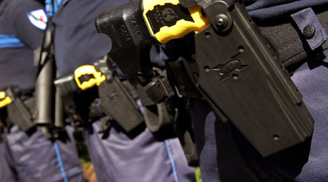 Shackled man tased 20 times in 30 min; police blame cocaine for his death (VIDEO)