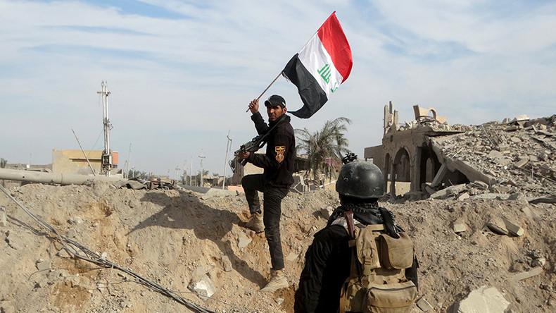 Iraqi forces raise flag over ex-ISIS stronghold Ramadi in 1st major victory