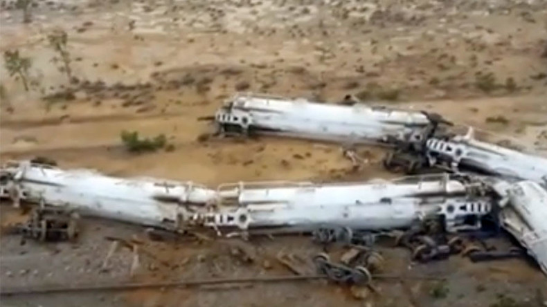 Over 30,000 liters of sulfuric acid leaked in Australian train crash, cargo totaled 819,000 liters