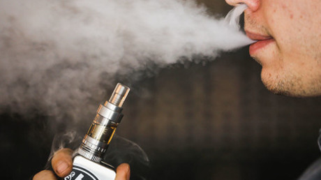 E-cigarette vapor contains molecules with potential to cause cancer - study