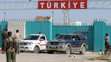Turkey detains & deports Russian journalists investigating ISIS oil trade reports