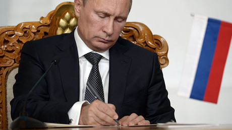Putin gives Russian Constitution priority over international court rulings