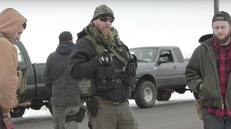 Oregon refuge occupiers dismiss armed supporters, start negotiating with FBI