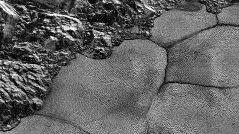 Pluto space slugs? High-res NASA mosaic shows ‘lava lamp’ surface of dwarf planet