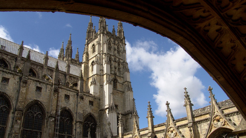 Faith no more: Church of England attendance plummets