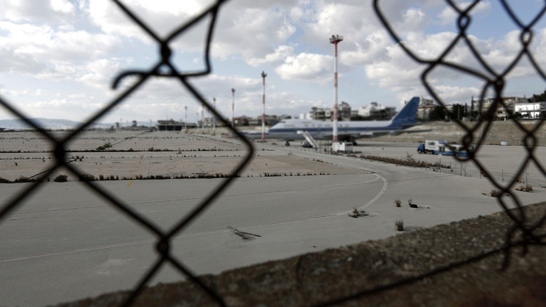 Breaking bad: Resourceful Russian dismantles & sells airfield runway