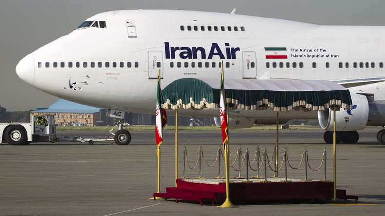 Obama lifts ban on selling passenger planes to Iran