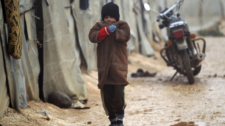 Syria crisis: Britain considers humanitarian aid drops in extreme circumstances