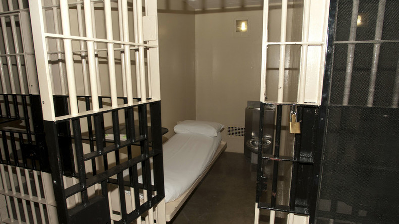 Obama bans solitary confinement for minors, petty crimes 