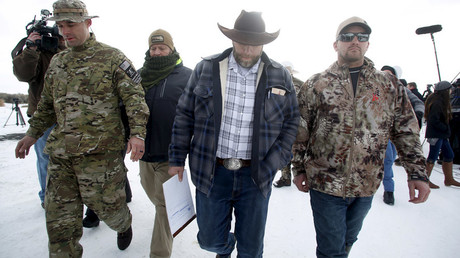 A week out West: Oregon militia standoff hits day 7
