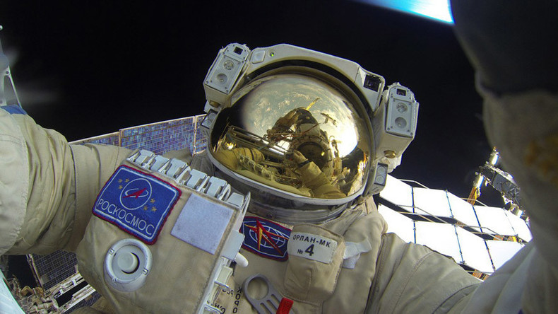 Russian cosmonaut finds time for selfie while on spacewalk (PHOTOS)