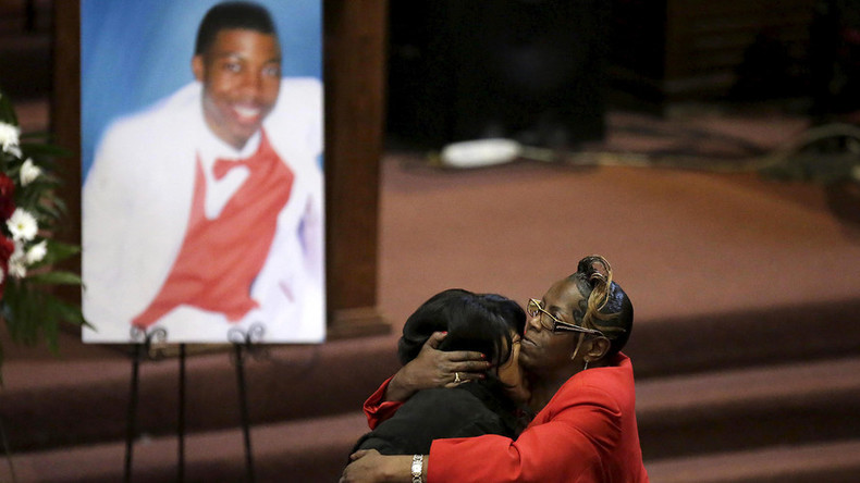 Cop seeks $10mn from family of black teen he killed, claims he’s ‘traumatized’