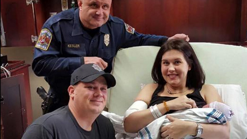 It’s a boy! Dad & state trooper deliver baby during traffic stop on Alabama highway