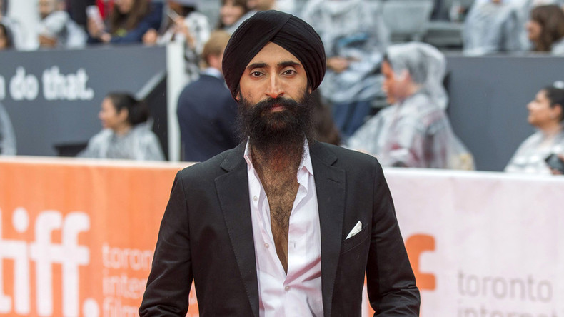 Aeromexico bans Sikh actor from plane because of his turban