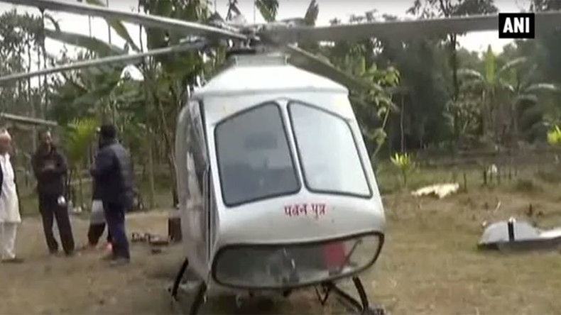 Chopper shop: Indian welder crafts makeshift helicopter using car parts (VIDEO) 