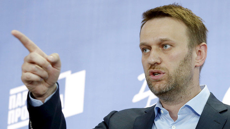 Navalny wants to sue Putin over alleged conflict of interests